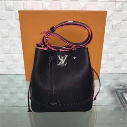 Louis Vuitton LV中文版香港官网女包编织小牛皮LOCKME BUCKET手袋M54681黑色