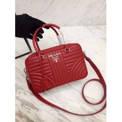 Prada/普拉达中文官网正品顶级原单女包新款经典枕头包手提包1BB113红色