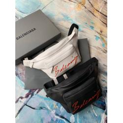 Balenciaga/巴黎世家官网新款牛皮签名印花腰包胸包挎包