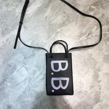 Balenciaga巴黎世家官网加拿大男包印花字母方形小牛皮购物手机包