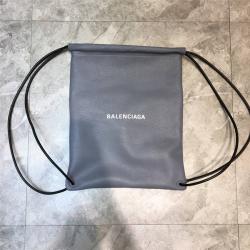 Balenciaga巴黎世家官网中国官网双肩包新款颗粒牛皮背包