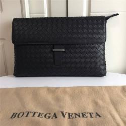 Bottega Veneta葆蝶家BV官网法国奢侈品牌男士编织牛皮翻盖手拿包手腕包