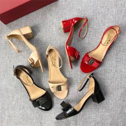 Ferragamo菲拉格慕中国官网网站女鞋新款漆皮粗跟高跟踝带凉鞋0640348