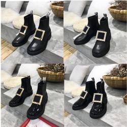 Roger Vivier RV中文官网Viv' Rangers钻方扣漆皮真皮短靴马丁靴