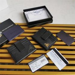 prada意大利官网普拉达男士短款Saffiano 皮革卡片夹卡包2MC049