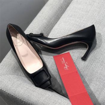 Roger Vivier RV中文官网新款女鞋Belle Vivier Trompette喇叭跟单鞋高跟鞋