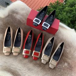 Roger Vivier RV中国官网新款女鞋Belle Vivier漆皮单鞋小皮鞋平底鞋