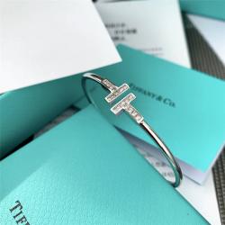 蒂芙尼中国官网价格Tiffany T 系列 镶钻线圈手镯