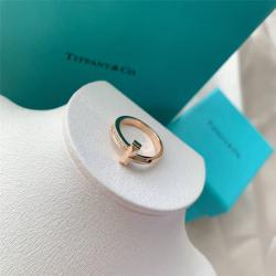 蒂芙尼钻戒报价玫瑰金Tiffany T 系列 T1 窄式钻石戒指