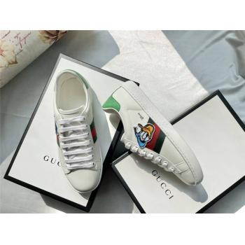 古驰香港官网Disney x Gucci Ace系列唐老鸭印花男女士运动鞋649399/649401