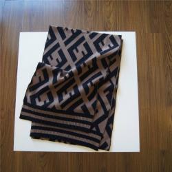 FENDI芬迪中国官网FF经典图案羊毛混纺围巾FXT251