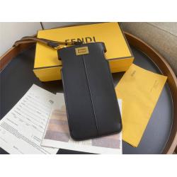 FENDI芬迪奢侈品代购网PEEK-A-PHONE黑色皮革手机包8M0442