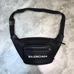 Balenciaga官网巴黎世家包包多少钱带品牌标识的日常腰包胸包529765