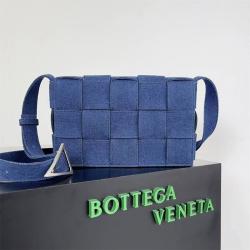 葆蝶家官网Bottega Veneta BV女包744020/708768 Cassette牛仔布斜挎包方块包