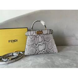 FENDI芬迪8BN327蛇皮PEEKABOO ISEEU小号手袋