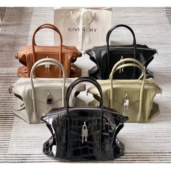 Givenchy纪梵希BB50HAB 中号 antigona soft lock 手袋锁头包