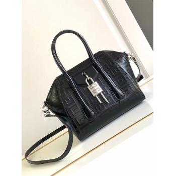 Givenchy纪梵希BB50U0B ANTIGONA LOCK迷你压纹锁头包