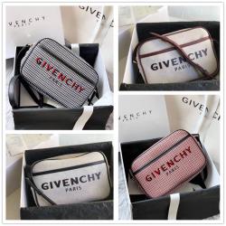 Givenchy纪梵希BB50F6B CHAIN BOND帆布相机包