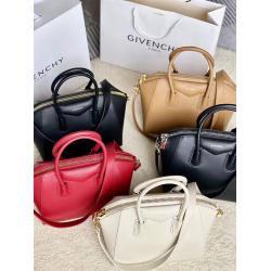 Givenchy纪梵希正品官网BB50TPB 小号Antigona手袋山羊皮钻石包