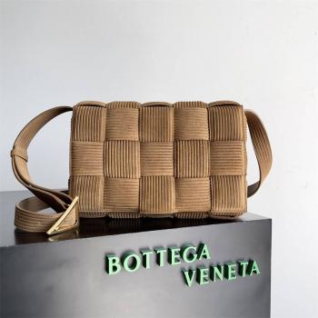 bottega veneta BV葆蝶家包包官网591970 Cassette 灯芯绒斜挎包枕头包70094