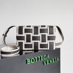 bottega veneta BV葆蝶家中文官网755217 Cassette 帆布拼皮方块包斜挎包