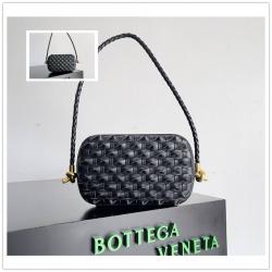 bottega veneta BV葆蝶家中国官网717623 Knot 肩带晚装包晚宴包