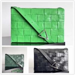 bottega veneta BV葆蝶家官网691407加大号Cassette斜挎包油蜡皮方块包