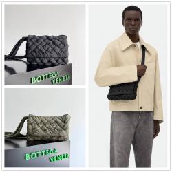bottega veneta BV葆蝶家男包官网795498尼龙小号Rumple Messenger斜挎包