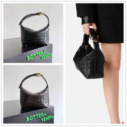 bottega veneta BV葆蝶家815395（754443） Wallace 蛇年限定款便当包