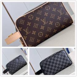 韩国lv M83113/M83112 LOCKER DOPP KIT 盥洗袋手拿包