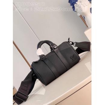 lv男包价格M80950 KEEPALL XS 手袋枕头包