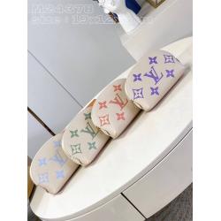 lv包官网M24378 Pochette Cosmetique 化妆包