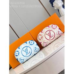 lv包价格M11239 Pochette Cosmétique 小号化妆包