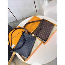 LV M47546/M61692 Toiletry Pouch On 26号盥洗袋斜挎包