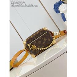 上海lv M14729 MINI SOFT TRUNK 手袋盒子包