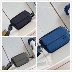 LV香港官网M83563 PILOT 迷你手袋斜挎包