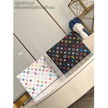M13746 LV x TM Toiletry Pouch 三彩盥洗袋手拿包