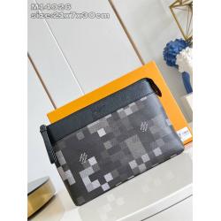 LV中文官网M14926 POCHETTE VOYAGE SOUPLE 手拿包