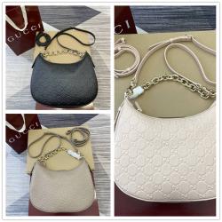 gucci包多少钱古驰 820453 GG Emblem系列中号肩背包