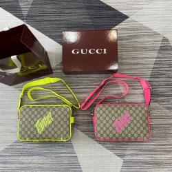 gucci中文官网古驰 839380 饰印花中号斜挎包相机包