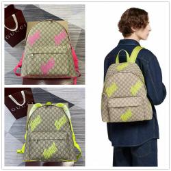 古驰官方网站GUCCI 834466 GG 饰印花中号背包双肩包