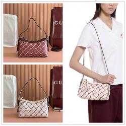 gucci价格古驰 847450 中国新年系列GG Emblem小号肩背包