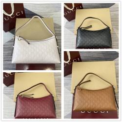 gucci官网价格古驰 847449 GG Emblem系列中号肩背包