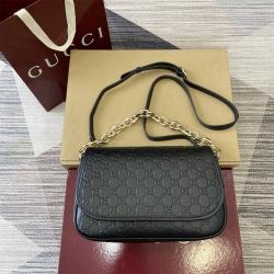 gucci包多少钱古驰 848882 GG Emblem系列中号肩背包