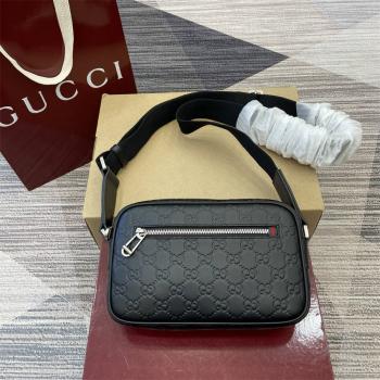 gucci香港官网古驰 850242 GG Emblem系列小号斜挎包相机包