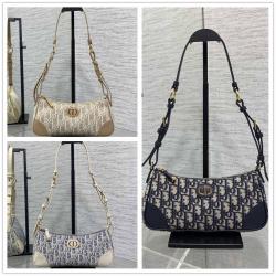 dior香港官网迪奥 S2398 Wanderlust 迷你单肩包