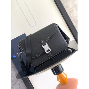 dior香港官网迪奥 1ADME162 中号马鞍翻盖信使包