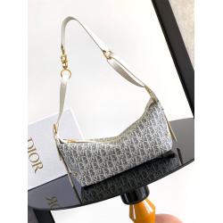 dior香港官网迪奥 M2416 小号 D-Journey 手袋（帆布）
