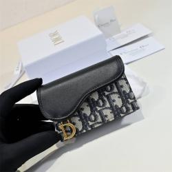 dior香港官网迪奥 S5611 Bloom 马鞍卡夹卡包